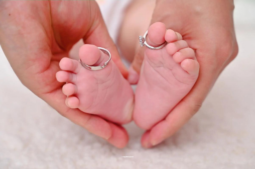 遵义宝宝发烧手心比额头烫